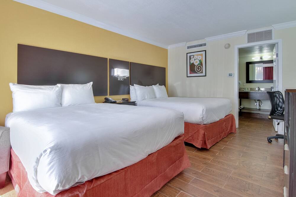 Photo of Bedroom in Lake Ridge