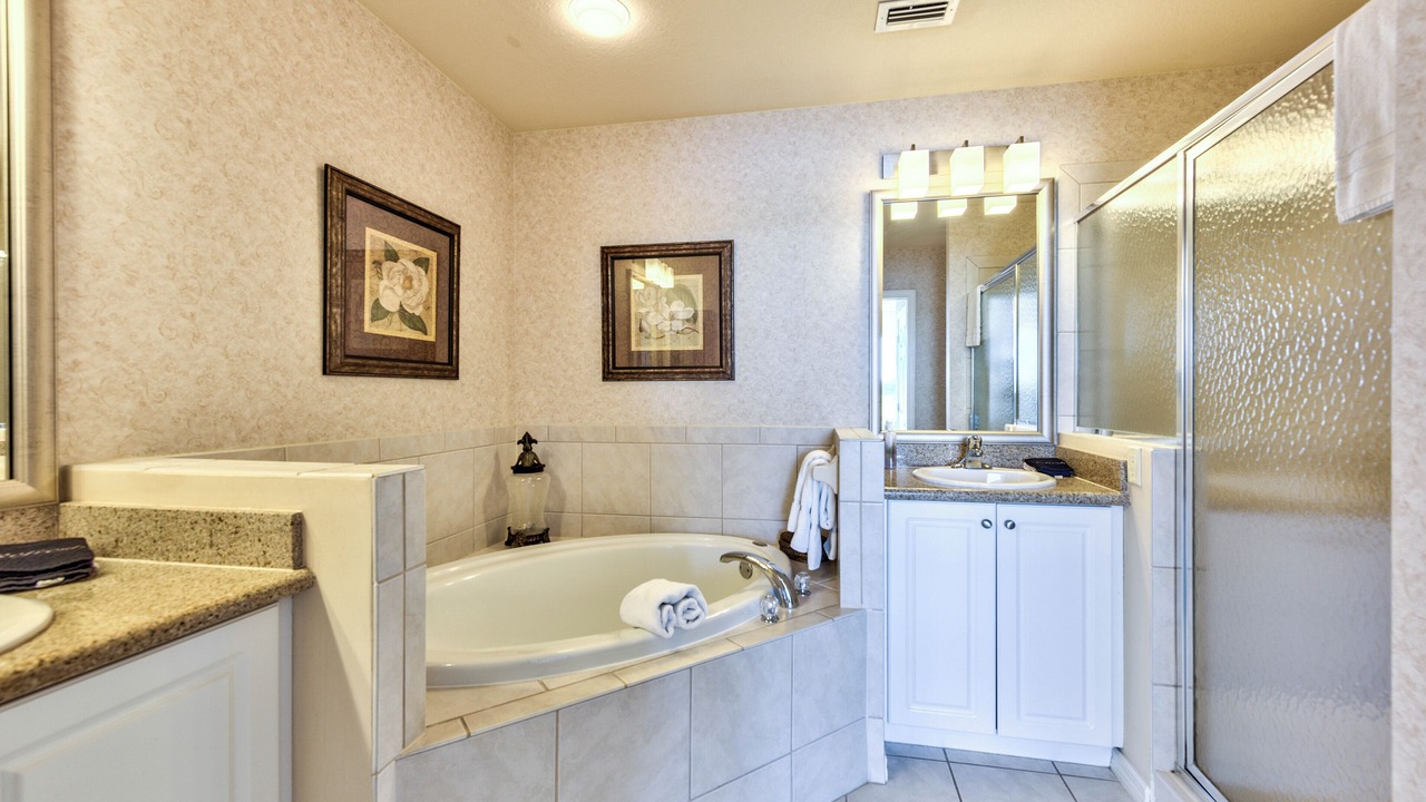 Photo of Bathroom in Naples