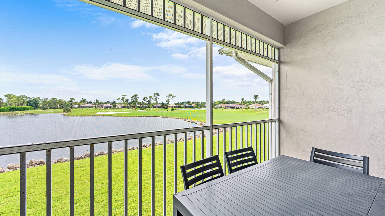 Photo of Patio Balcony in Naples