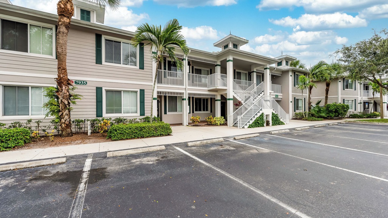 Photo of Outdoor in Naples