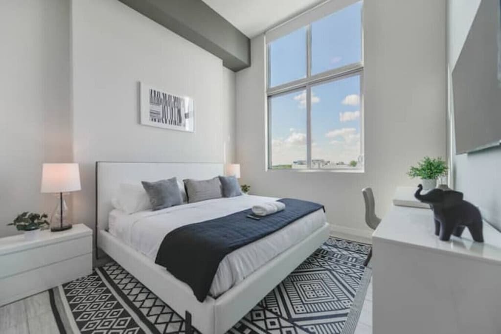 Photo of Bedroom in Northeast Miami