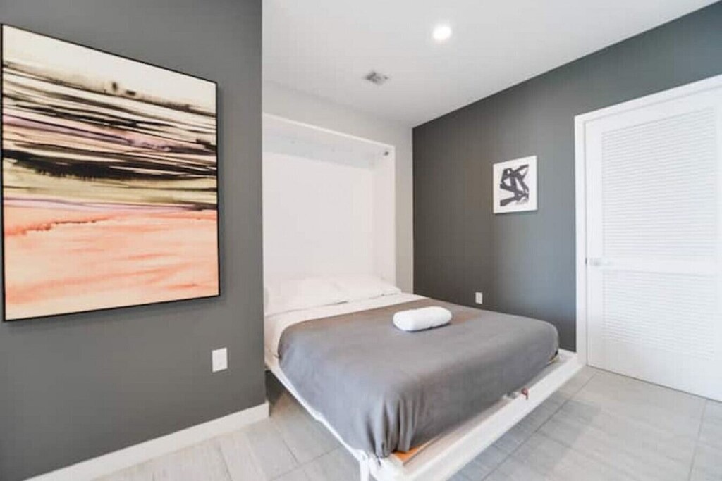 Photo of Bedroom in Northeast Miami