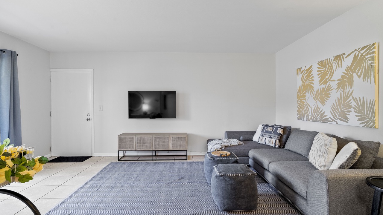 Photo of Livingroom in Stuart