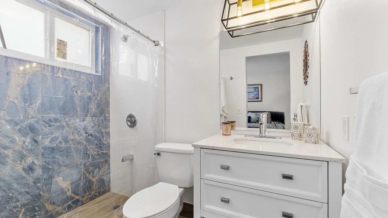 Photo of Bathroom in Cypress Point