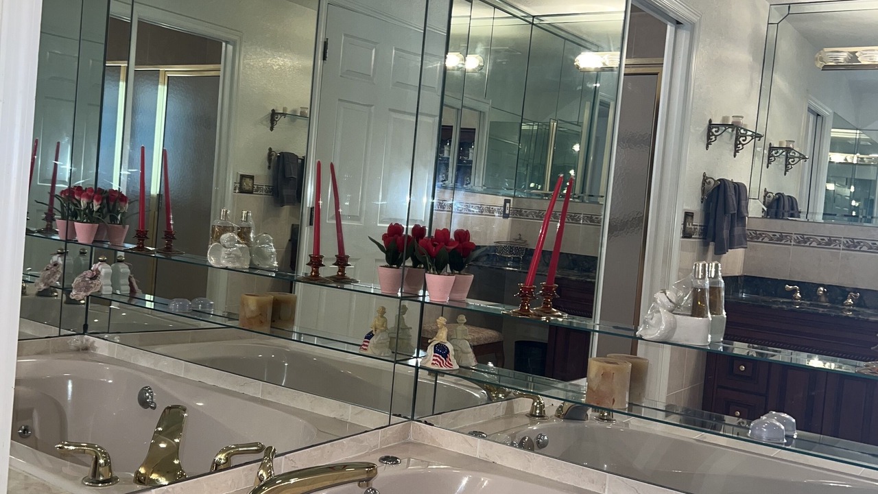 Photo of Bathroom in Reddick