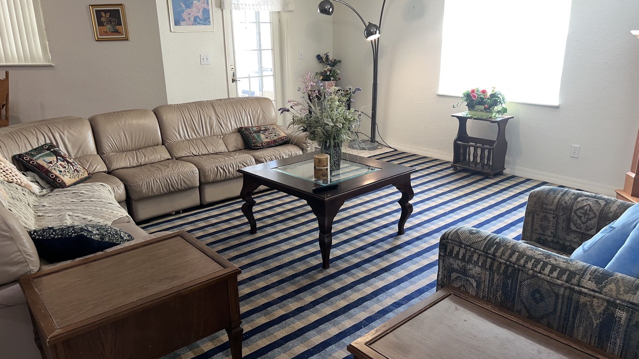 Photo of Livingroom in Reddick