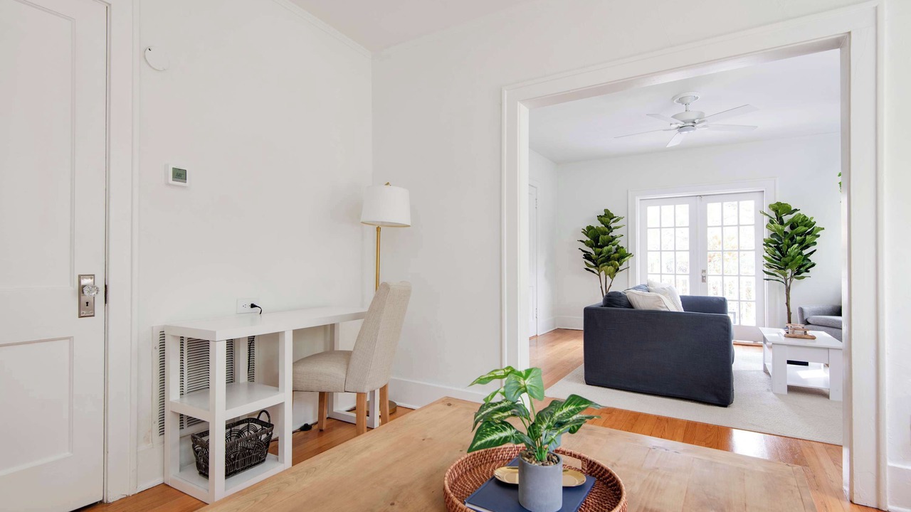 Photo of Livingroom in SoHo