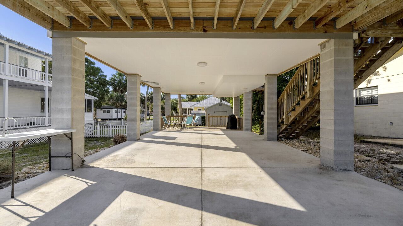 Photo of Patio Balcony in Cedar Key