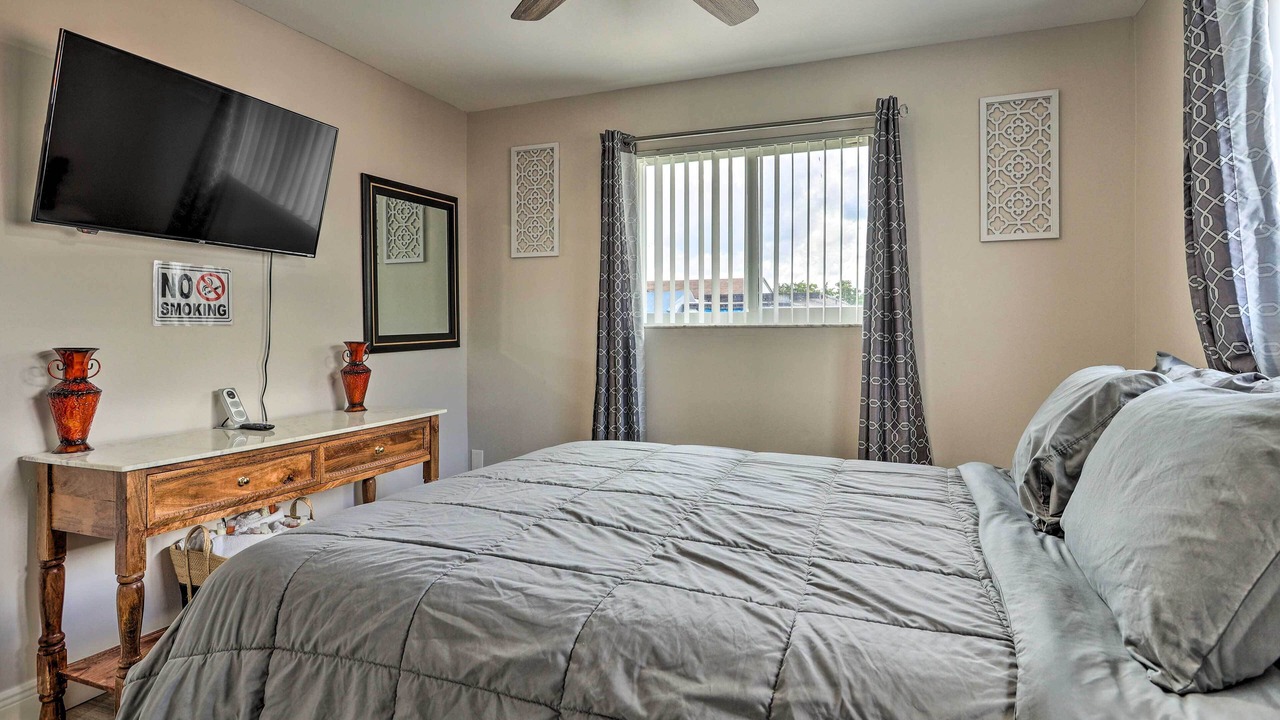 Photo of Bedroom in Ludlam