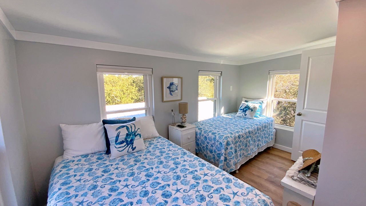 Photo of Bedroom in Surf Side Shores