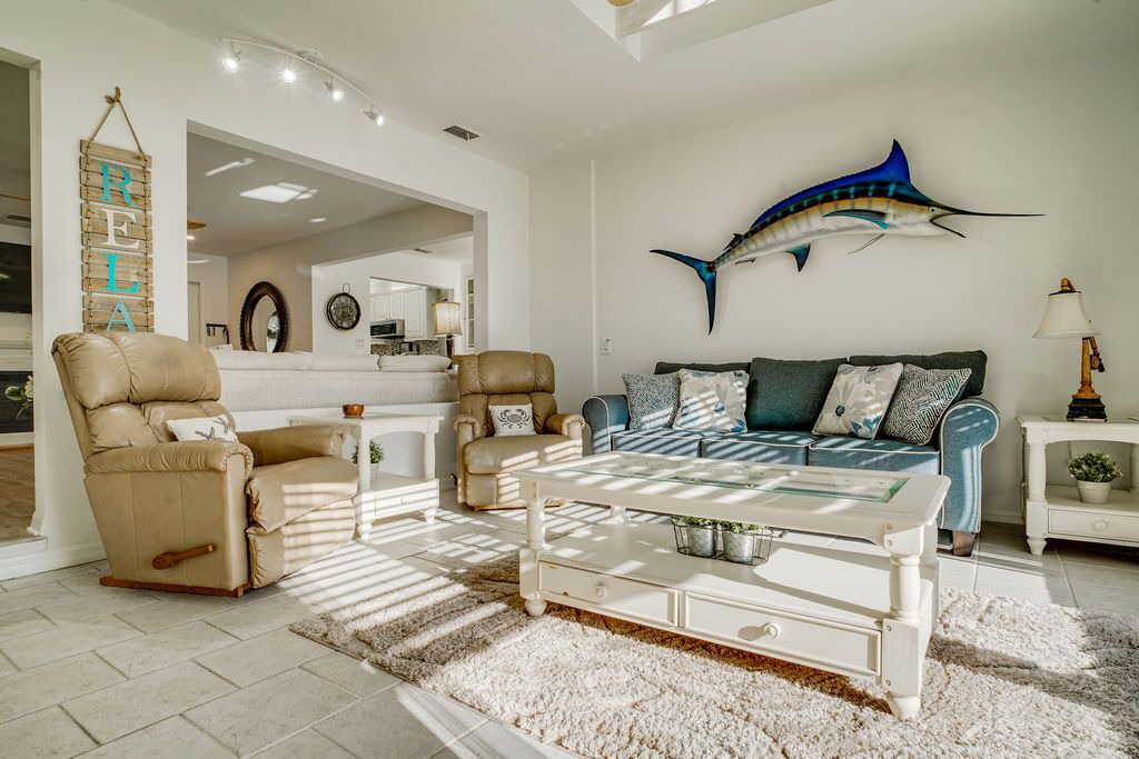 Photo of Bedroom in Bayshore Gardens
