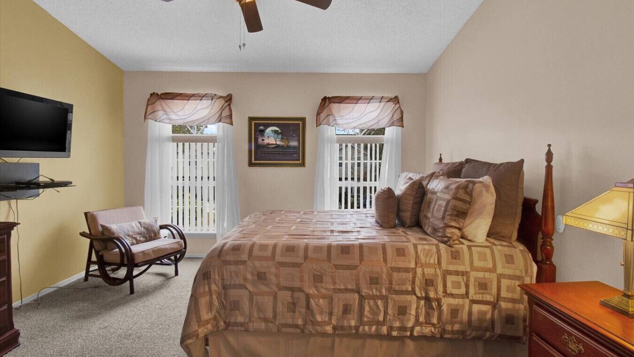 Photo of Bedroom in Bearss Plaza