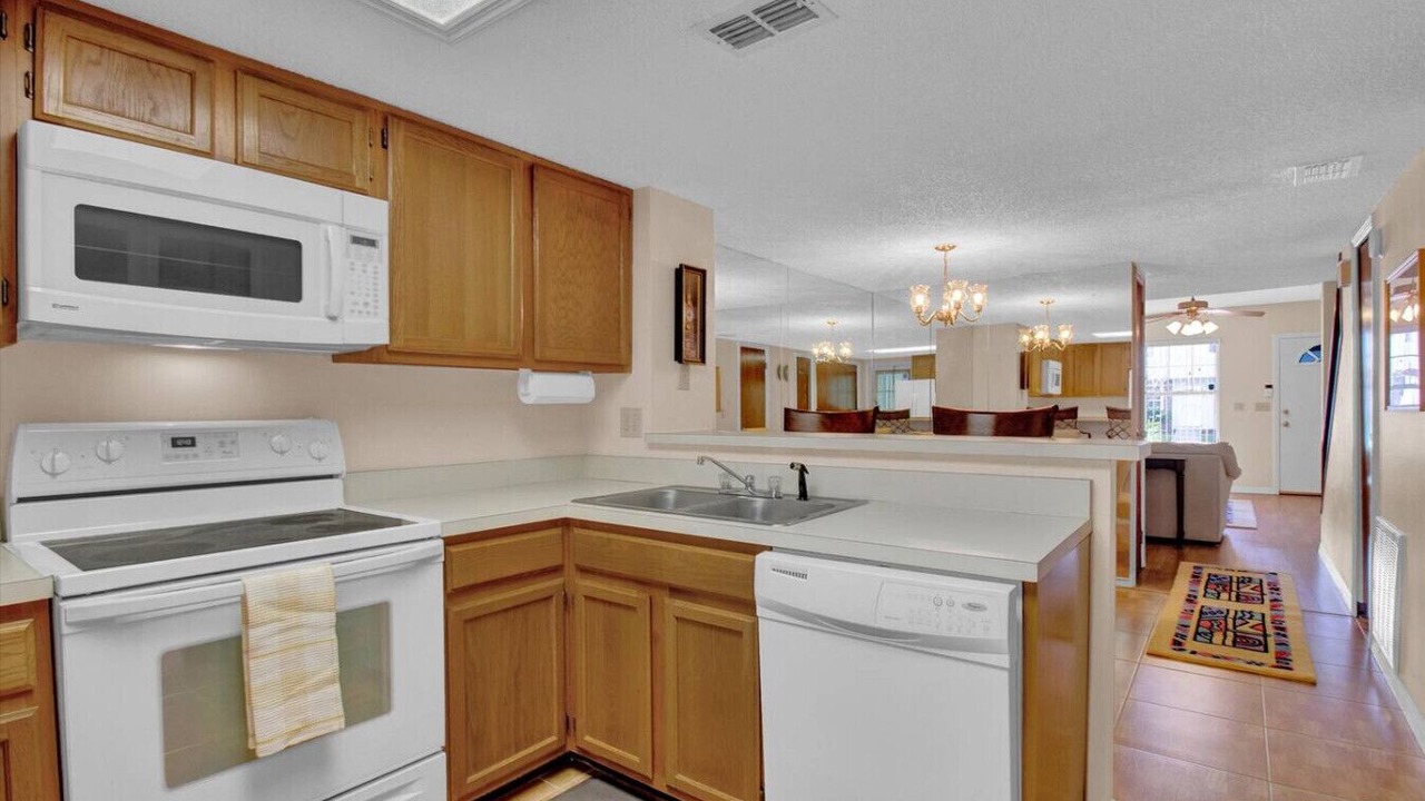 Photo of Kitchen in Bearss Plaza