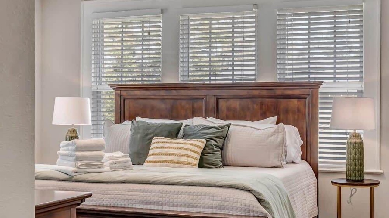 Photo of Bedroom in Murray Hill