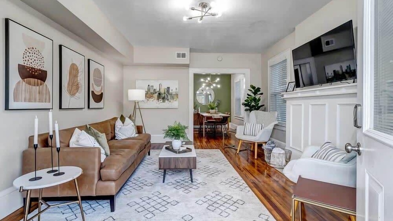 Photo of Livingroom in Murray Hill