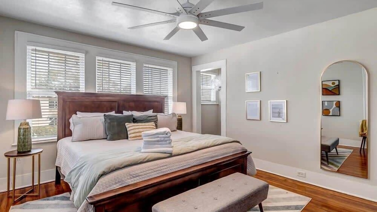 Photo of Bedroom in Murray Hill