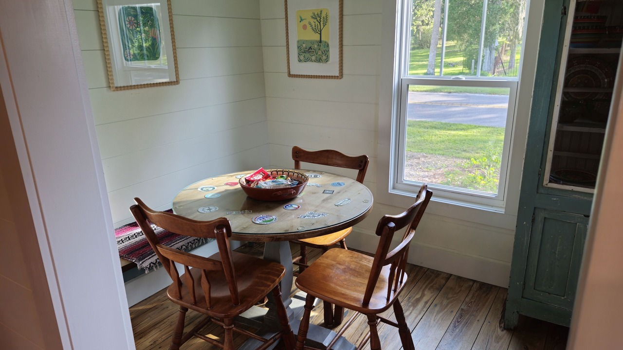 Photo of Livingroom in Historic Downtown Apalachicola