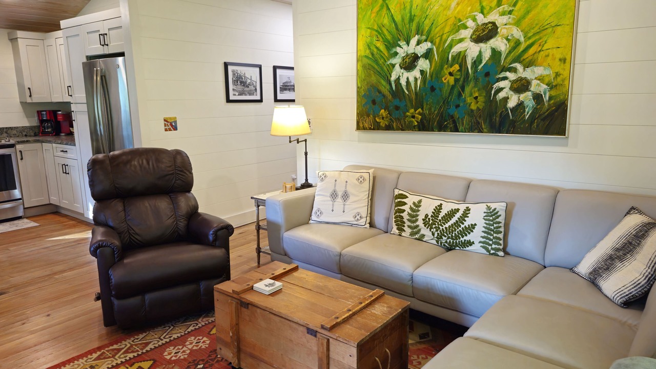 Photo of Livingroom in Historic Downtown Apalachicola
