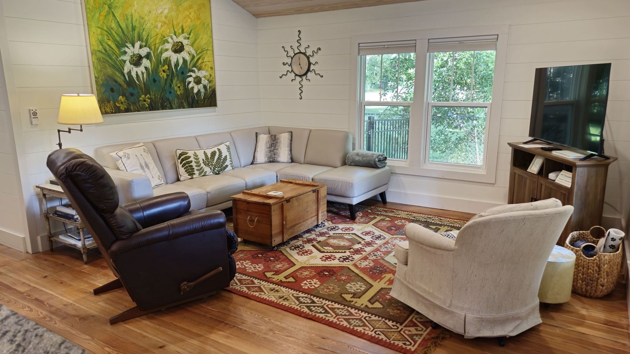 Photo of Livingroom in Historic Downtown Apalachicola
