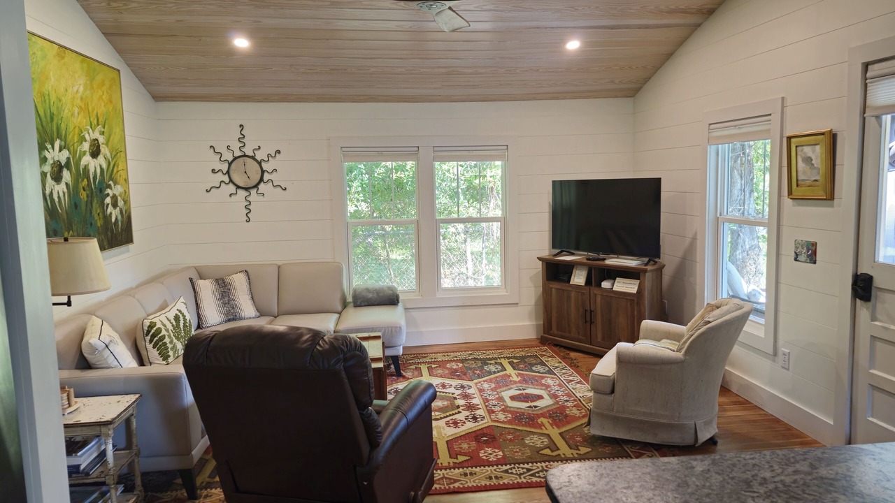 Photo of Livingroom in Historic Downtown Apalachicola