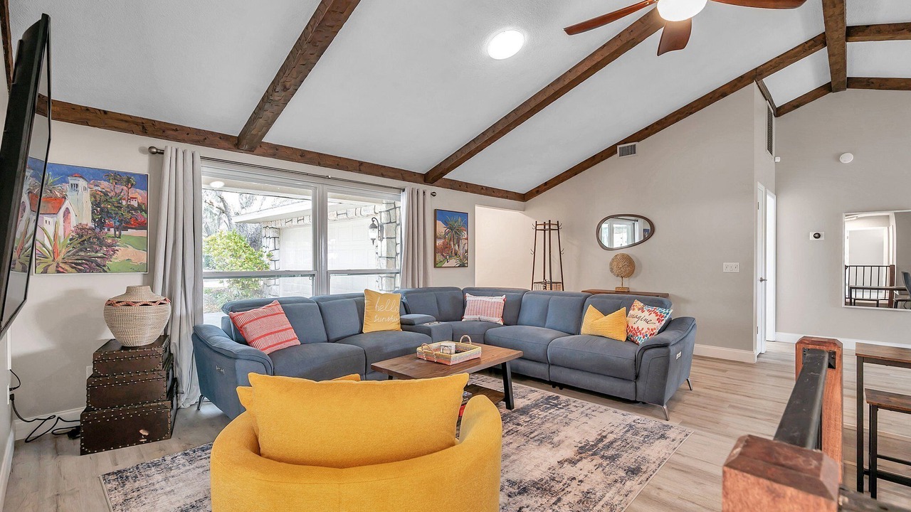 Photo of Livingroom in Bloomingdale