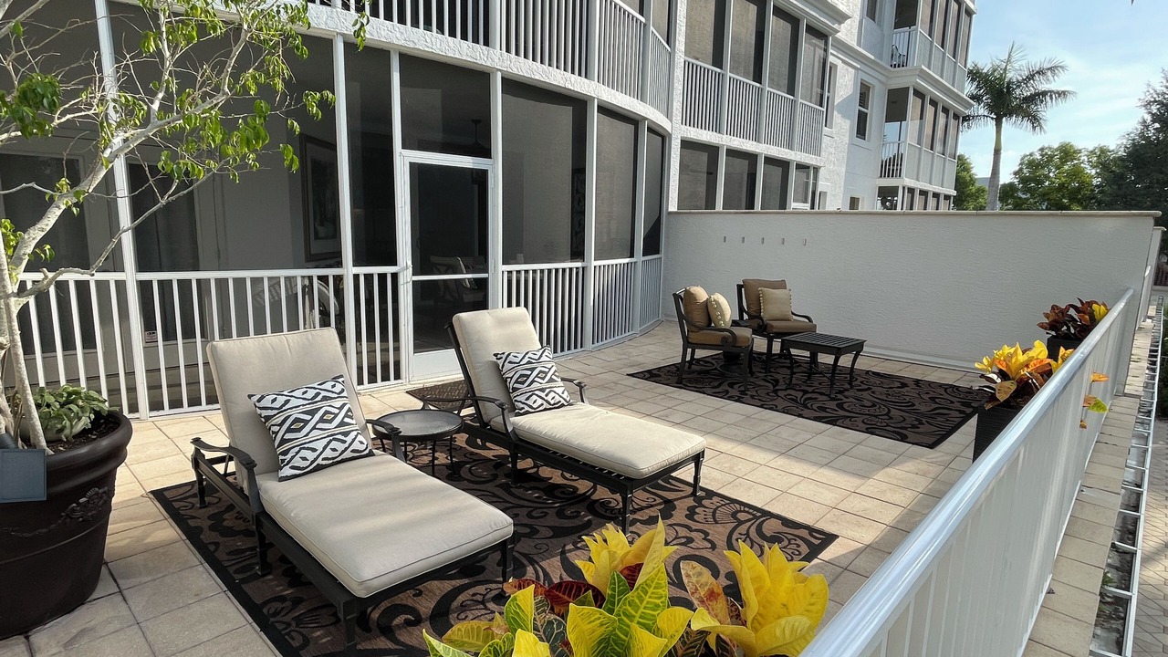 Photo of Outdoor in Vanderbilt Beach