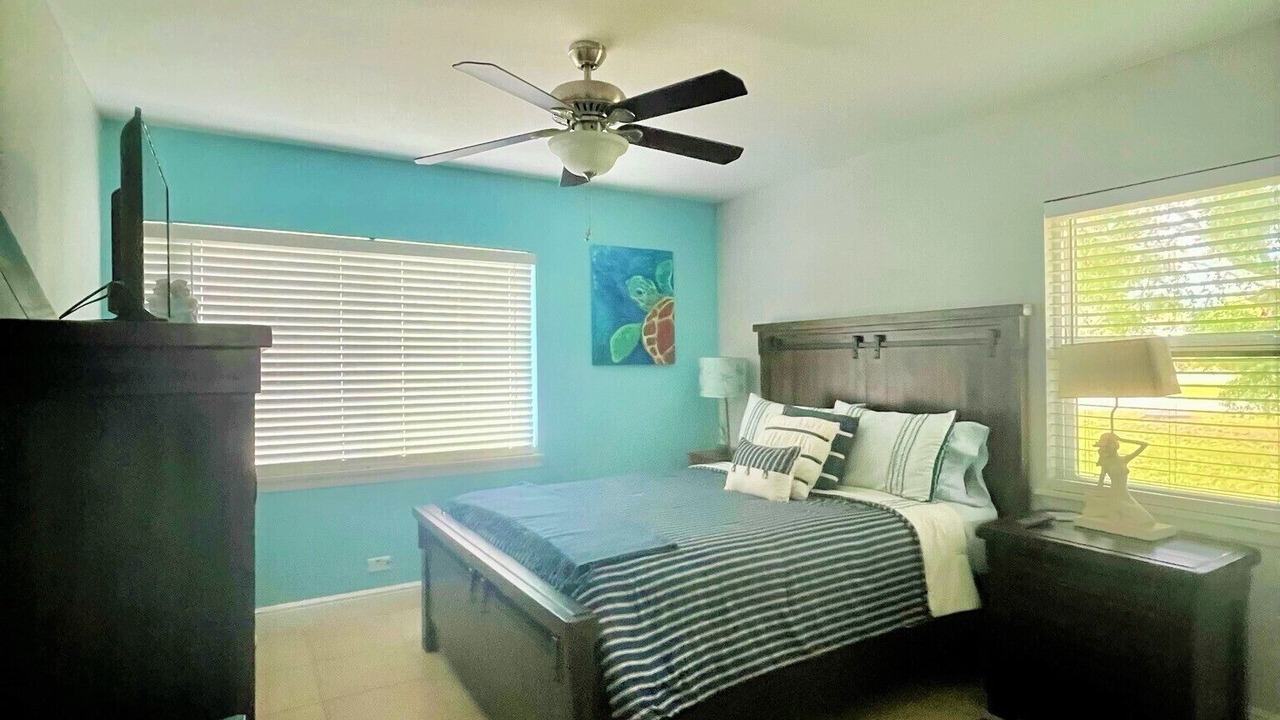 Photo of Bedroom in Naples Park