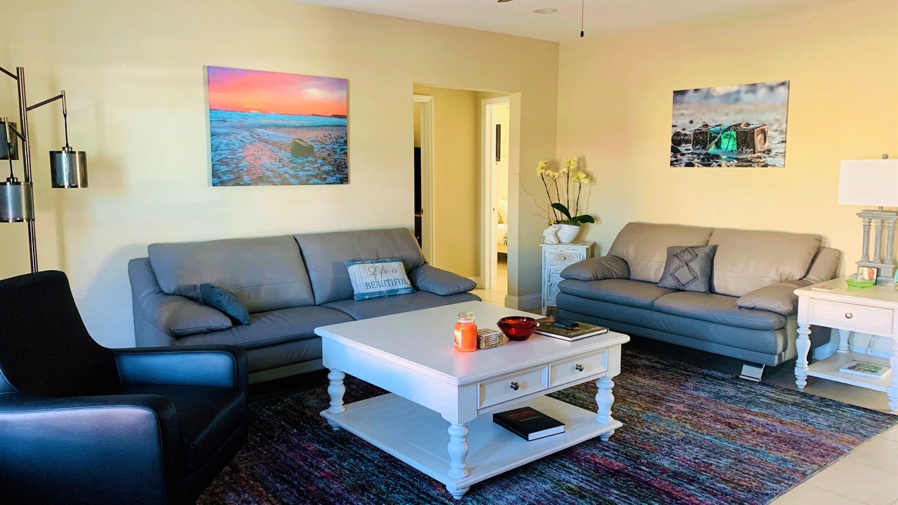 Photo of Livingroom in Naples Park
