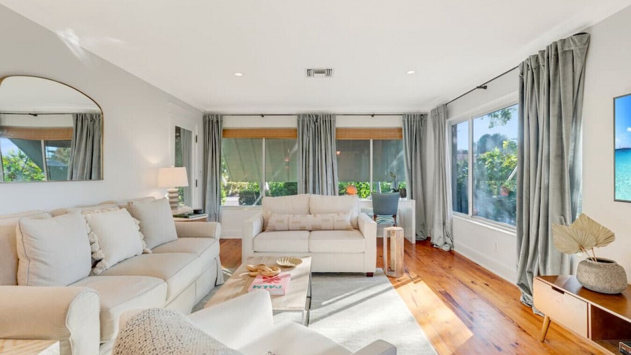 Photo of Livingroom in Bel Air