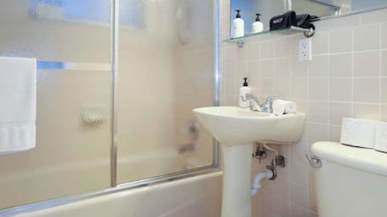 Photo of Bathroom in Greenacres