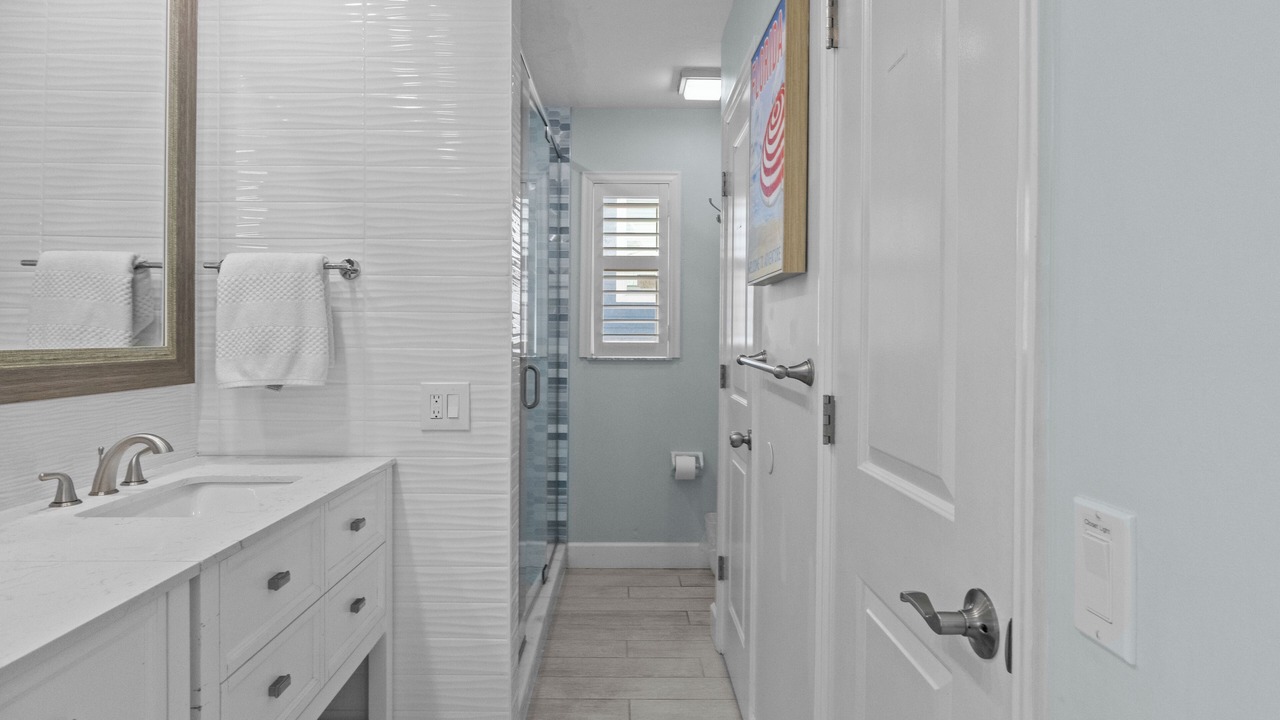 Photo of Bathroom in Mid Island