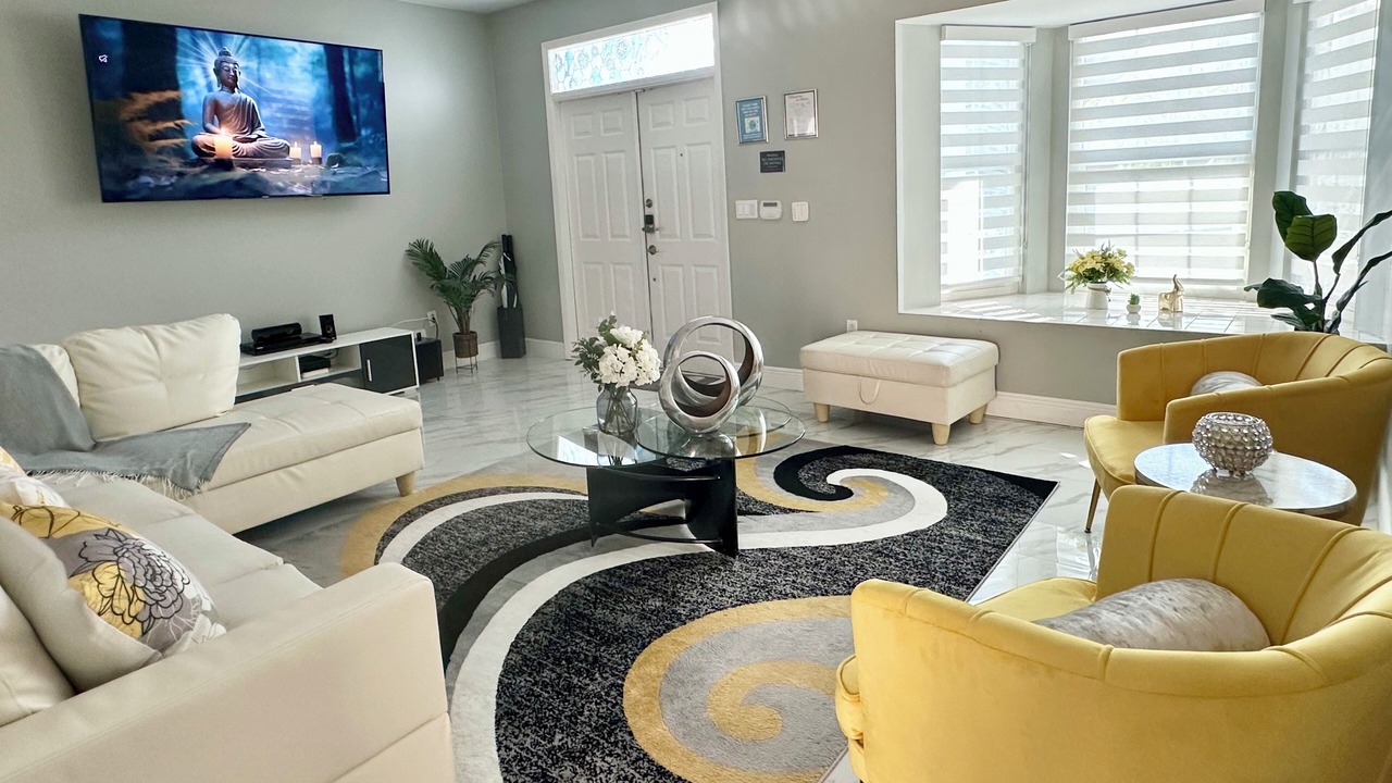 Photo of Livingroom in Cutler Bay