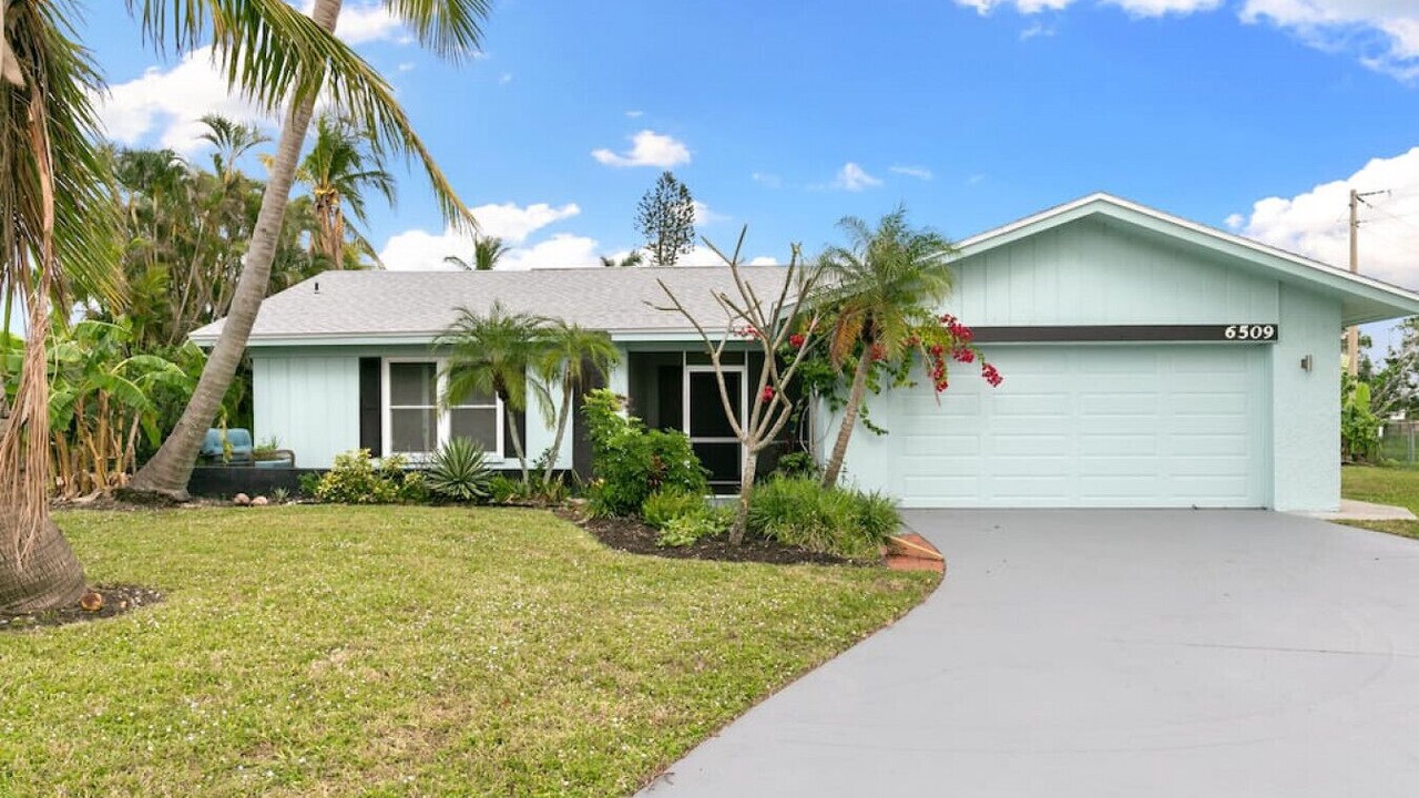 Photo of Outdoor in Cypress Lake