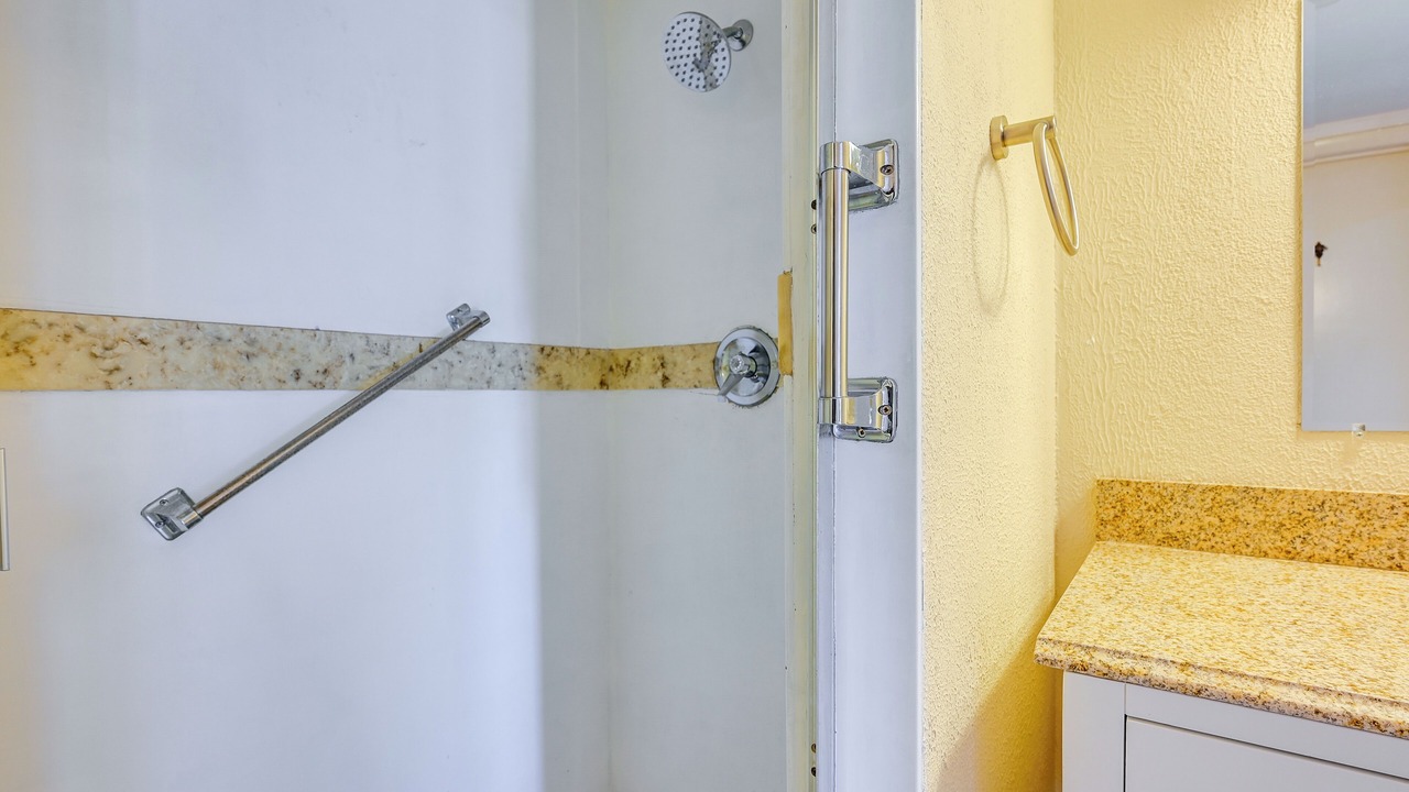 Photo of Bathroom in Orient Park