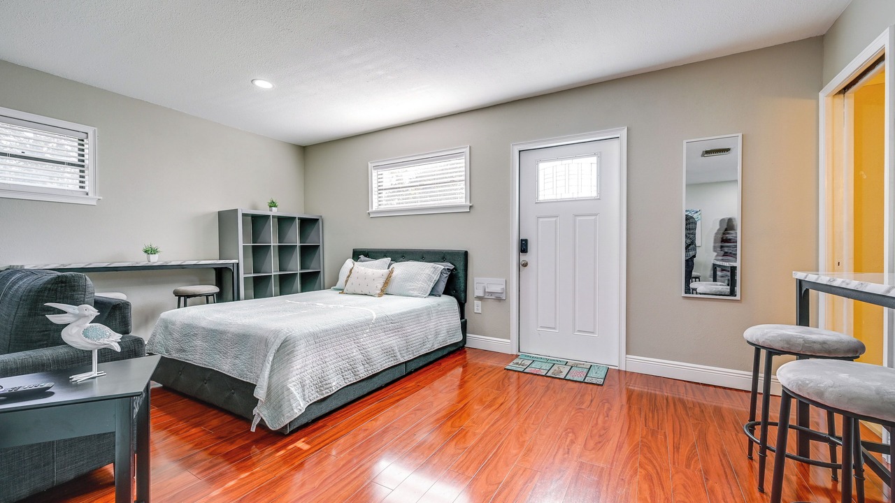 Photo of Bedroom in Orient Park