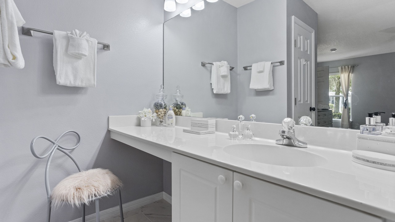 Photo of Bathroom in Lindfields