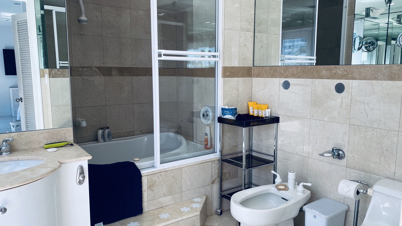 Photo of Bathroom in South Pointe
