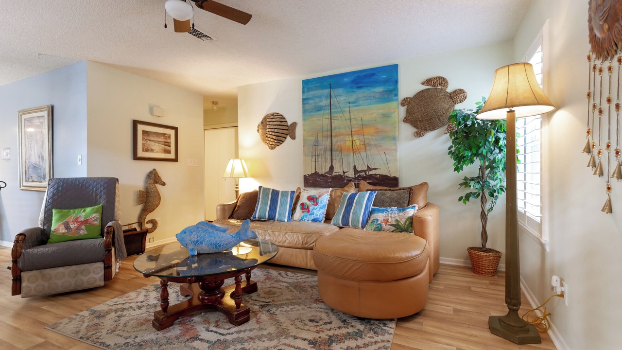 Photo of Livingroom in Northeast Pensacola