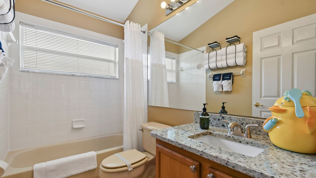Photo of Bathroom in Orange Tree