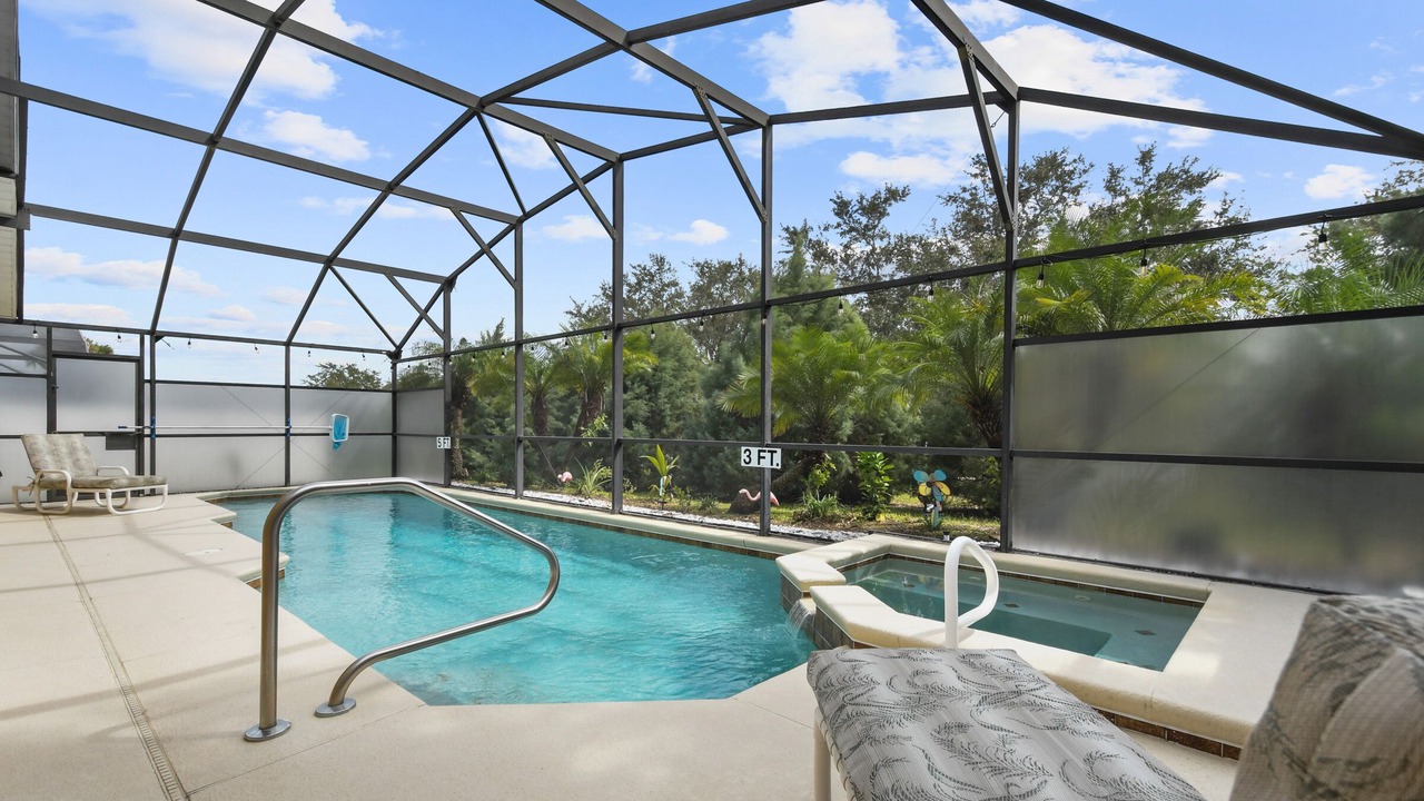 Photo of Outdoor in Orange Tree