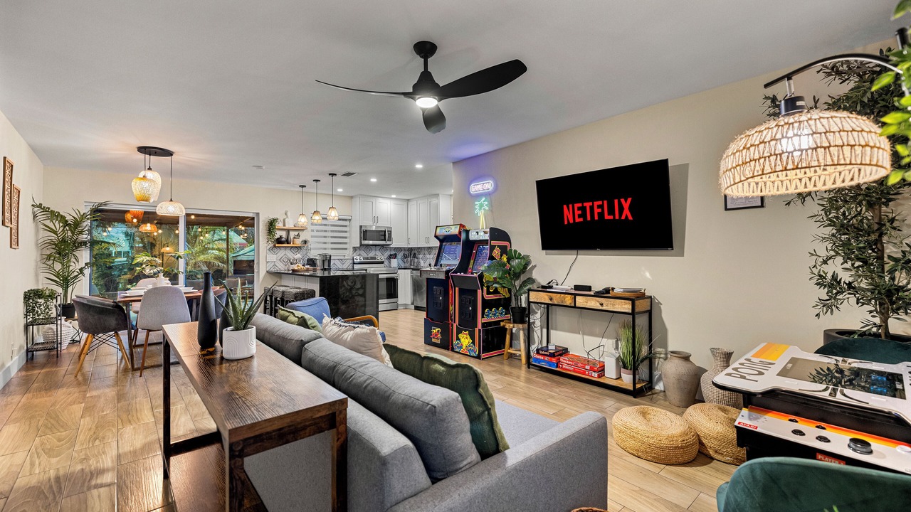 Photo of Livingroom in Edgewood