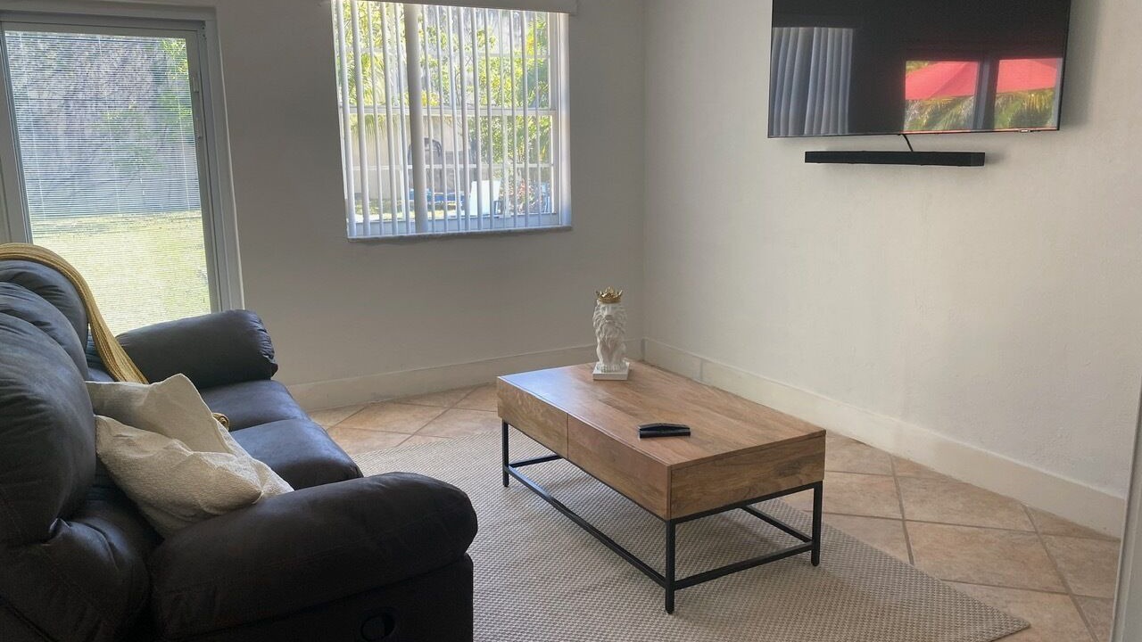 Photo of Livingroom in Ives Estates