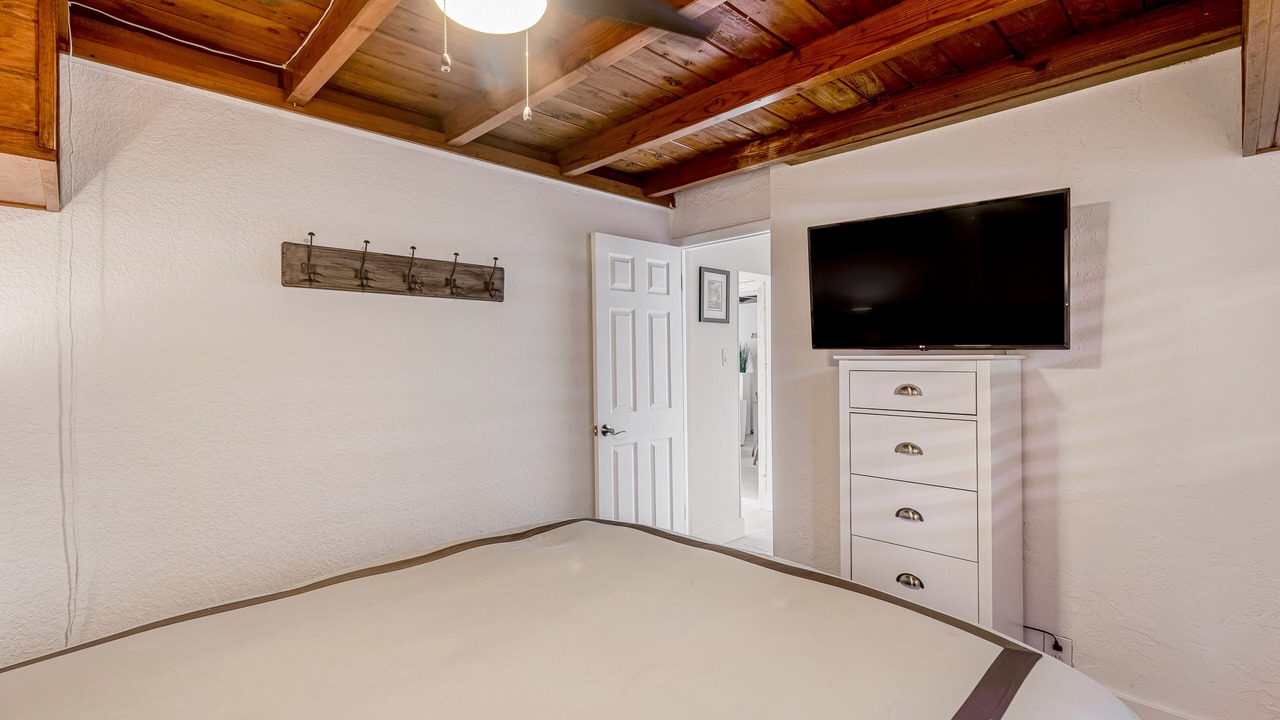 Photo of Bedroom in Indian Waterways