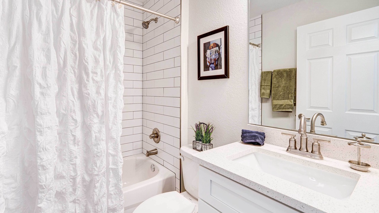 Photo of Bathroom in Sun 'N Lake
