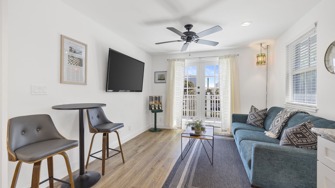 Photo of Livingroom in Downtown West Palm Beach