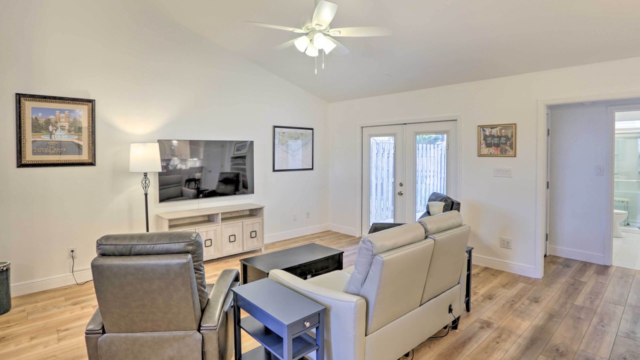 Photo of Livingroom in Tallahassee