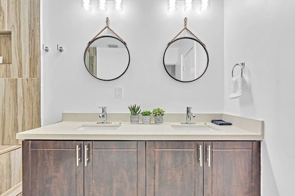 Photo of Bathroom in River Oaks