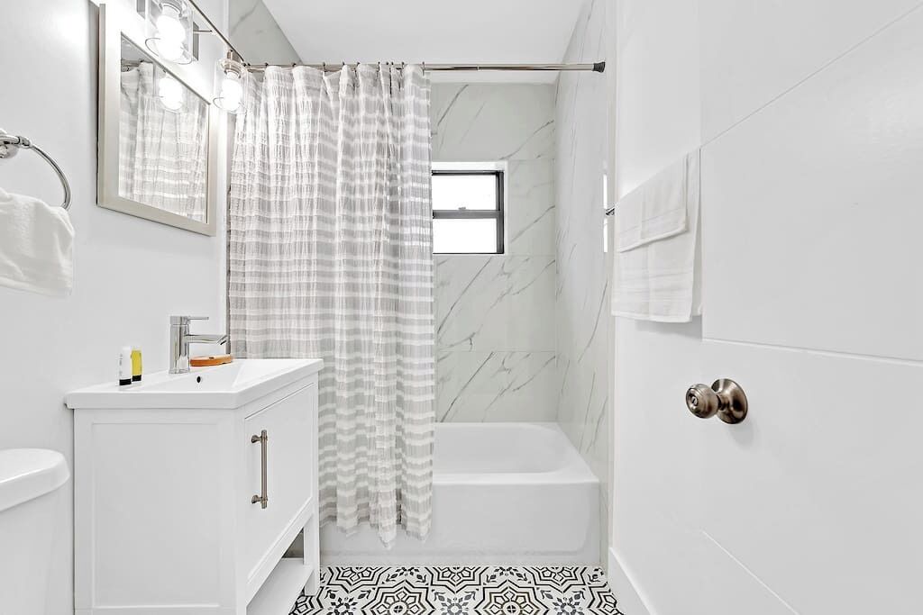 Photo of Bathroom in River Oaks
