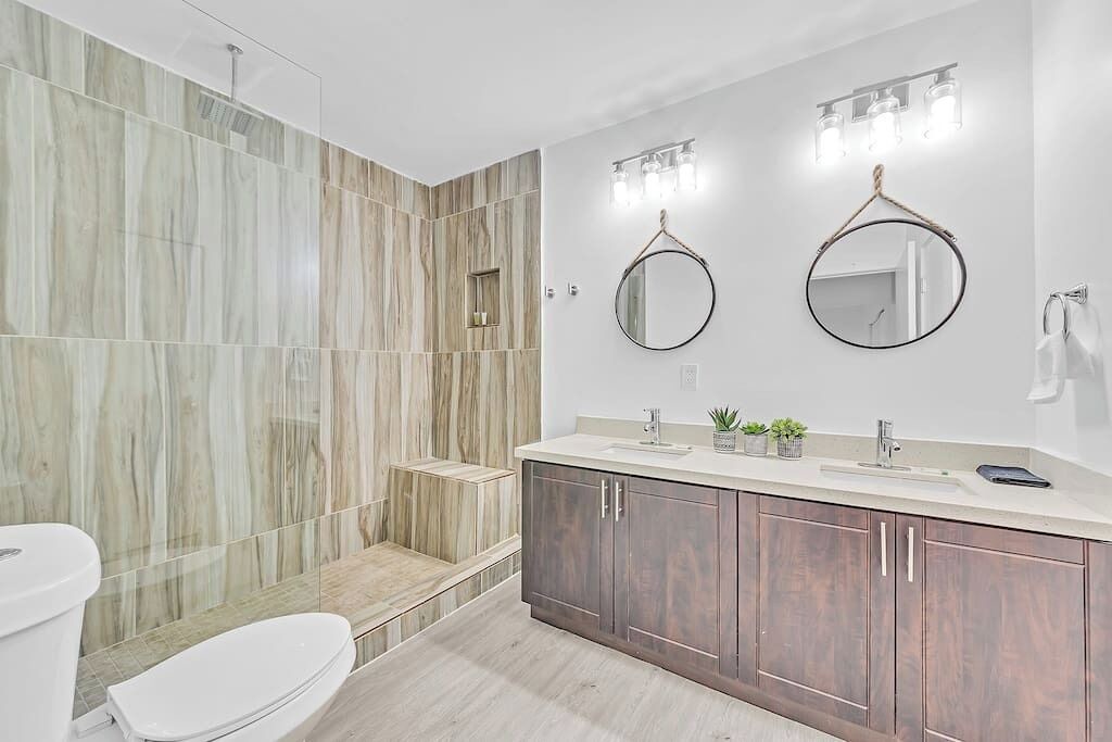 Photo of Bathroom in River Oaks