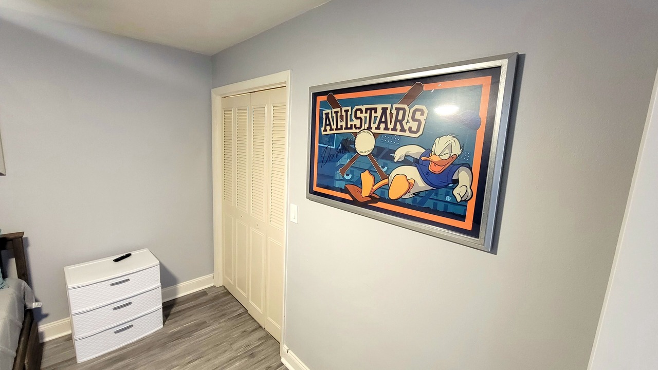 Photo of Bedroom in Cypress Gardens